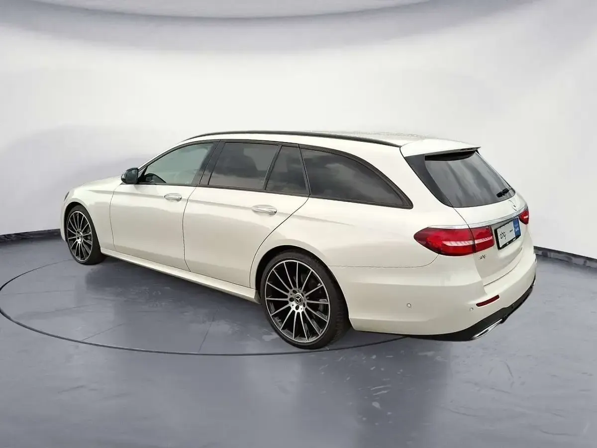 Gebraucht Mercedes E400 AMG line 340 PS (250 kW) 2018 Weiß Kombi