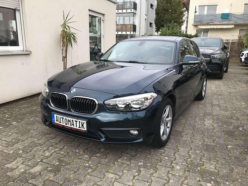 Gebraucht BMW 118 Advantage 136 PS (100 kW) 2015 Blau Kleinwagen