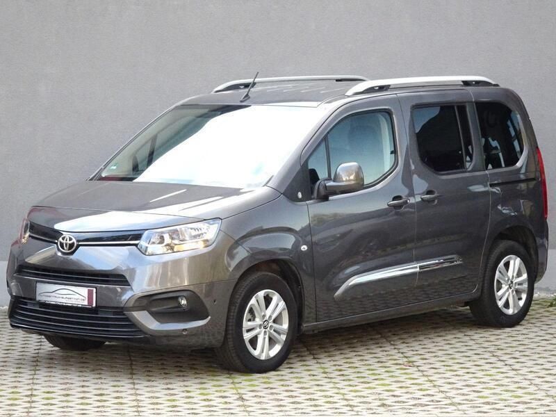 Dark grey Gebraucht 2021 Toyota Proace Verso City Kombi | 22.980 € (Guter Preis) - Bild 1/4