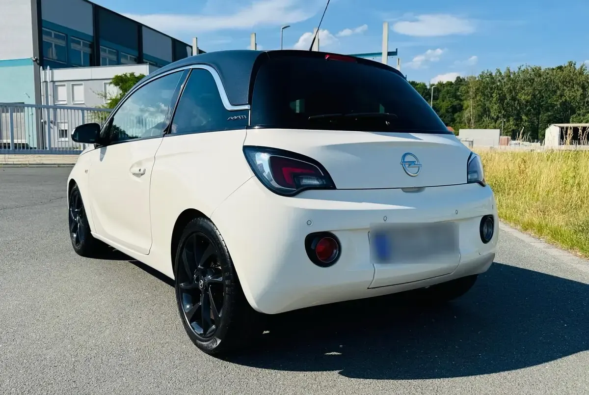 Gebraucht Opel Adam 116 PS (85 kW) 2014 Kleinwagen