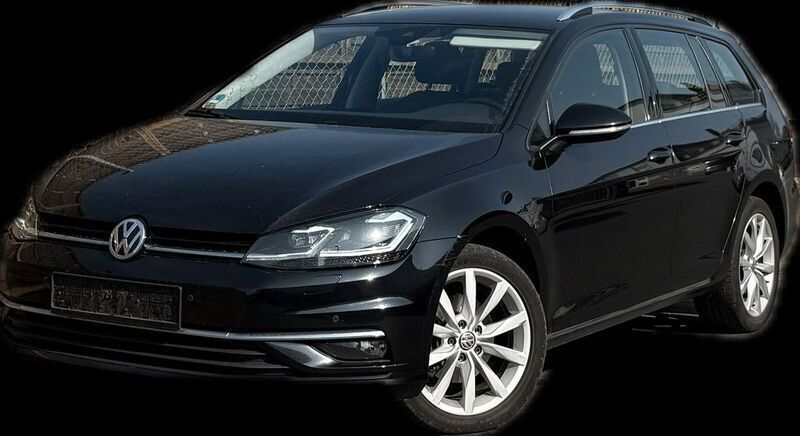 Schwarz Gebraucht 2018 VW Golf VII Highline Limousine | 11.290 € (Superpreis) - Bild 1/4