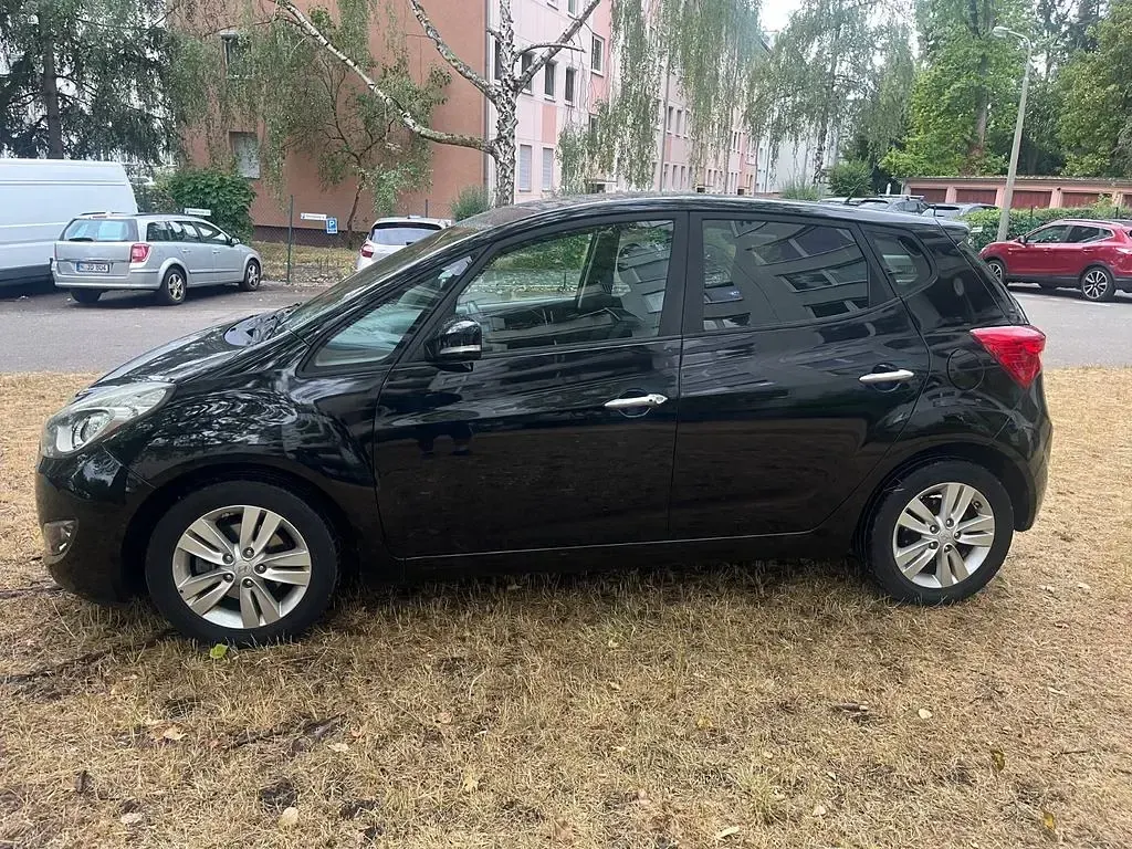 Gebraucht Hyundai ix20 Style 125 PS (91 kW) 2013 Schwarz Kleinwagen