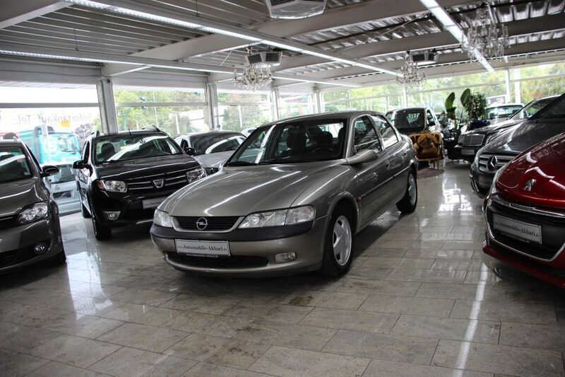 Gebraucht Opel Vectra 101 PS (74 kW) 1996 Grau Limousine