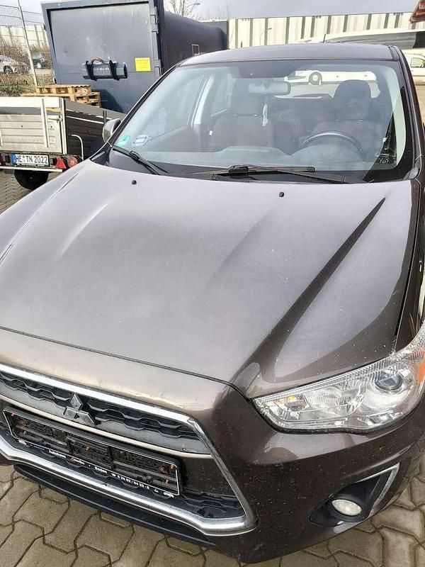 Braun Gebraucht 2014 Mitsubishi ASX Classic Collection SUV | 5.300 € (Fairer Preis) - Bild 1/4