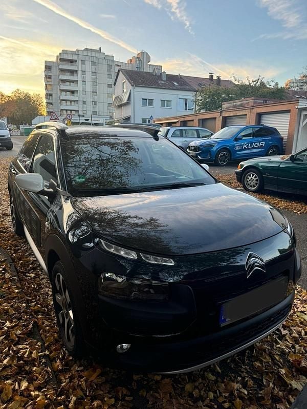 Schwarz Gebraucht 2016 Citroën C4 Cactus Kleinwagen | 7.999 € (Guter Preis) - Bild 1/4