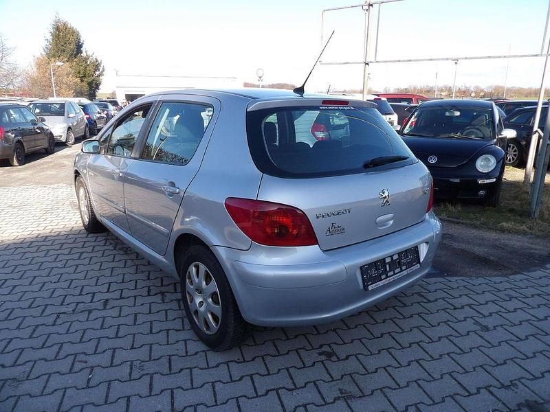 Gebraucht Peugeot 307 109 PS (80 kW) 2005 Silber Kleinwagen