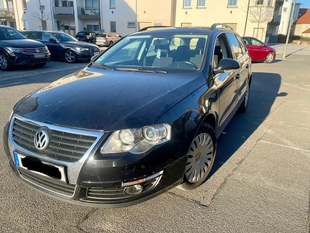 Gebraucht VW Passat 122 PS (89 kW) 2010 Schwarz Kombi