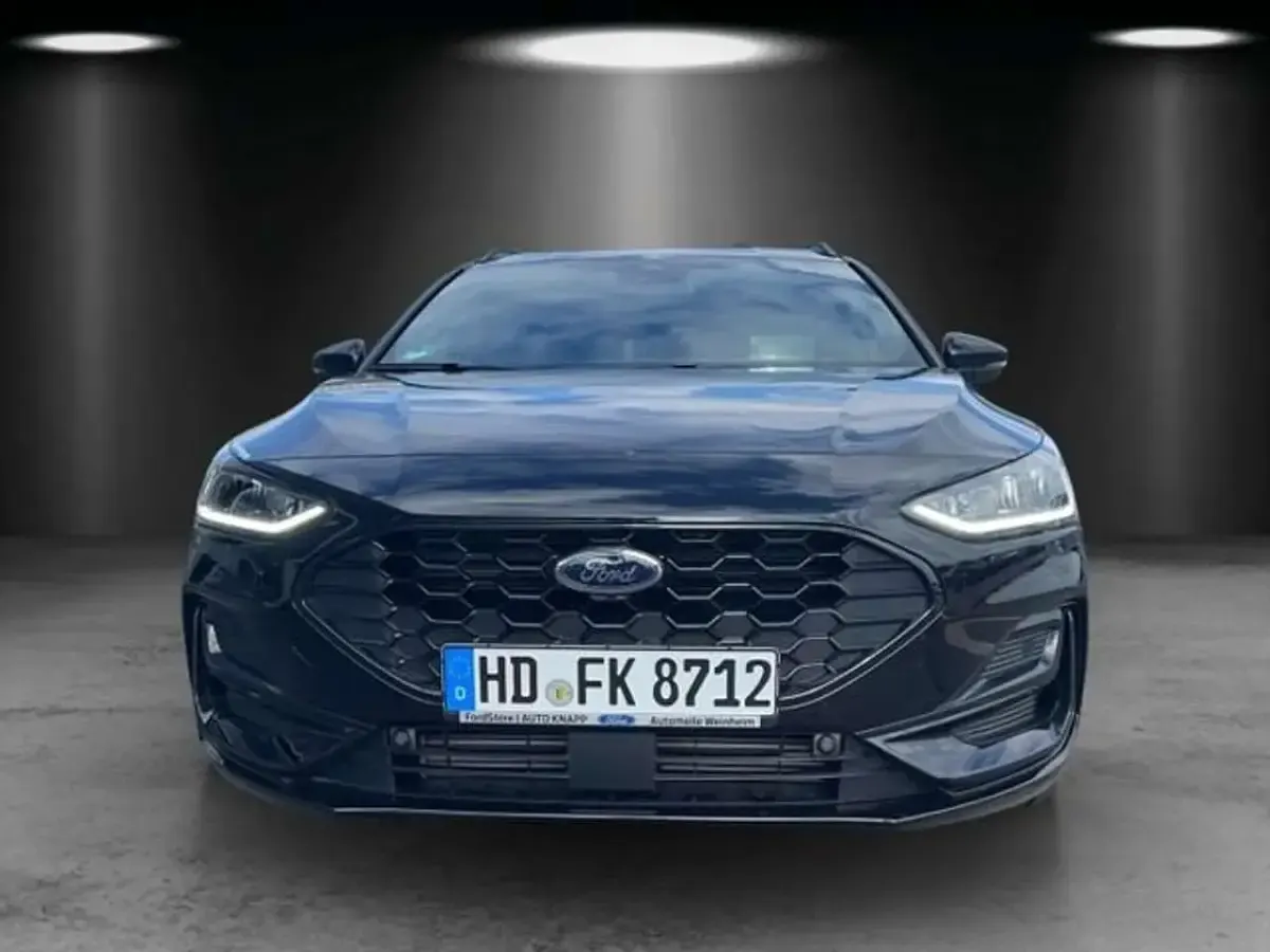 Gebraucht Ford Focus ST-Line X 155 PS (114 kW) 2024 Agate black Kombi
