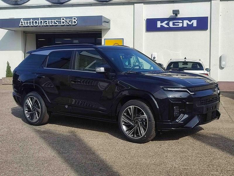Neu SsangYong Actyon 163 PS (119 kW) 2026 Schwarz SUV