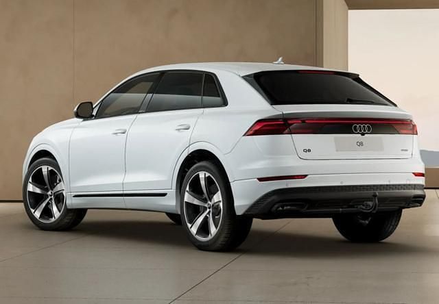 Gletscherweiß metallic gletscherweiß metallic Neu 2025 Audi Q8 S-Line SUV | 87.602 € - Bild 1/3
