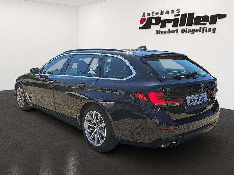 Gebraucht BMW 530 Sport Line 286 PS (210 kW) 2021 Schwarz Kombi