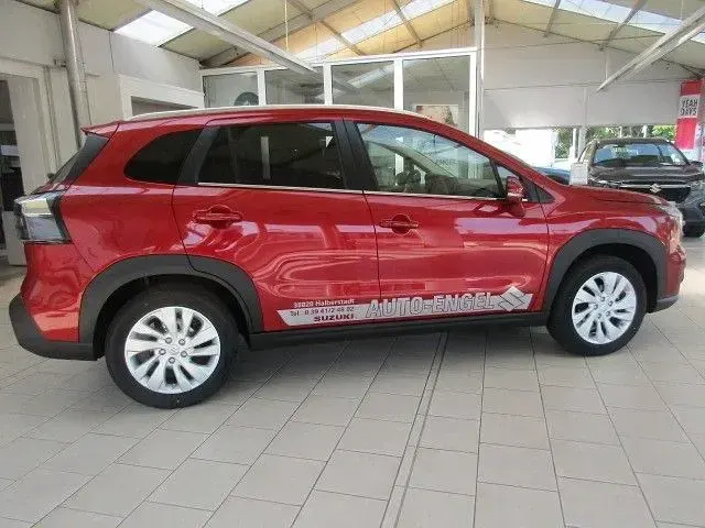 Neu Suzuki SX4 S-Cross Comfort 110 PS (80 kW) 2026 Rot SUV