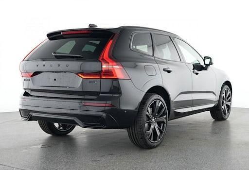 Gebraucht Volvo XC60 Plus 250 PS (183 kW) 2025 Schwarz SUV