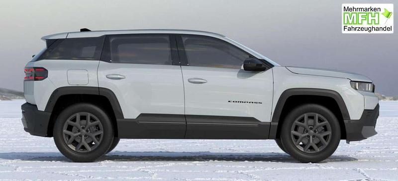 Uusi Jeep Compass Altitude 145 HP (106 kW) 2026 Valkoinen Katumaasturi