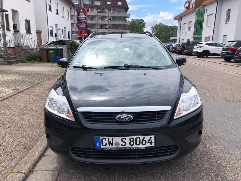 Gebraucht Ford Focus 109 PS (80 kW) 2011 Schwarz Kombi