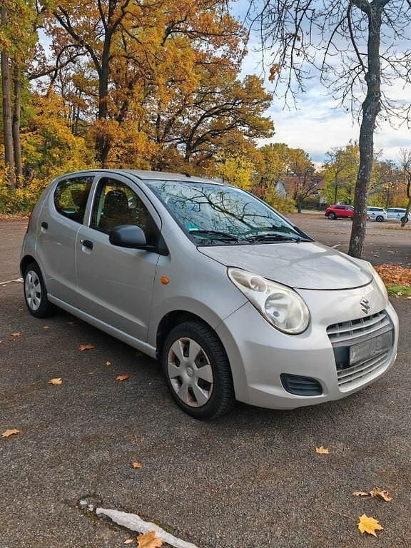 Grau Gebraucht 2010 Suzuki Alto Basic Kleinwagen | 1.890 € (Guter Preis) - Bild 1/4