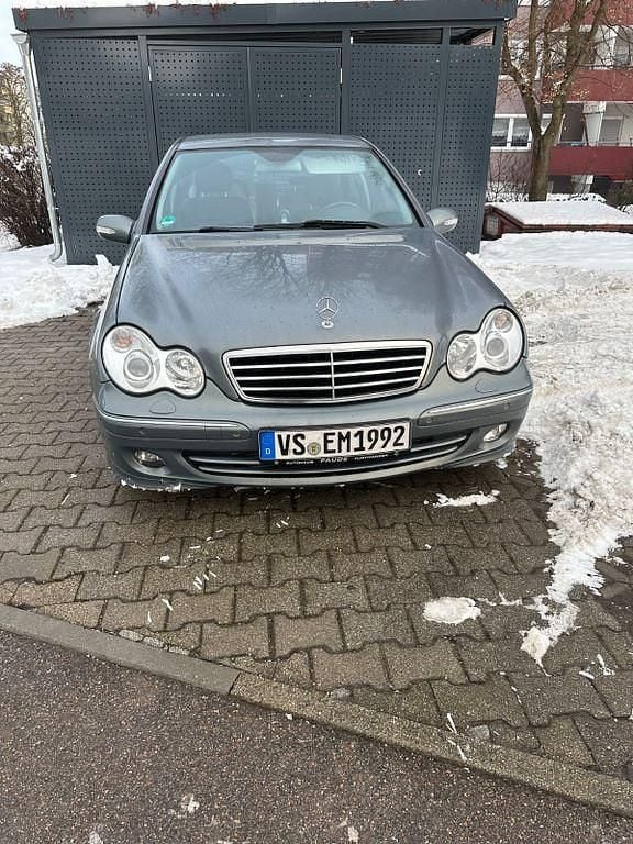Gebraucht Mercedes C230 Avantgarde 192 PS (141 kW) 2005 Blau Limousine