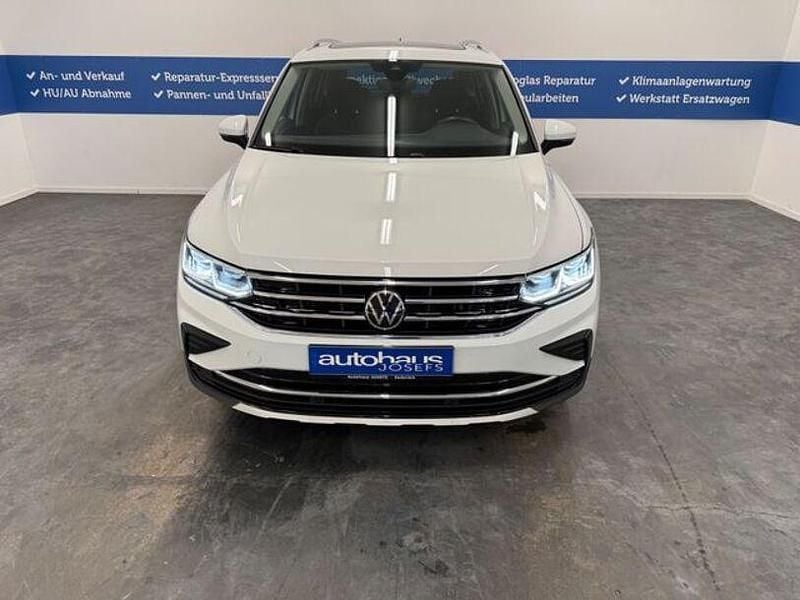 Gebraucht VW Tiguan Elegance 150 PS (110 kW) 2023 Weiß SUV