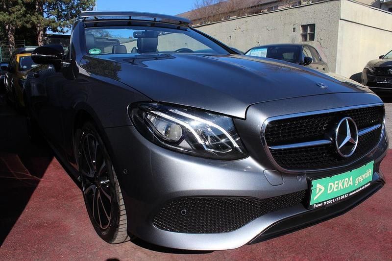 Gebraucht Mercedes E200 Avantgarde 197 PS (144 kW) 2020 Grau (metallic) Cabrio