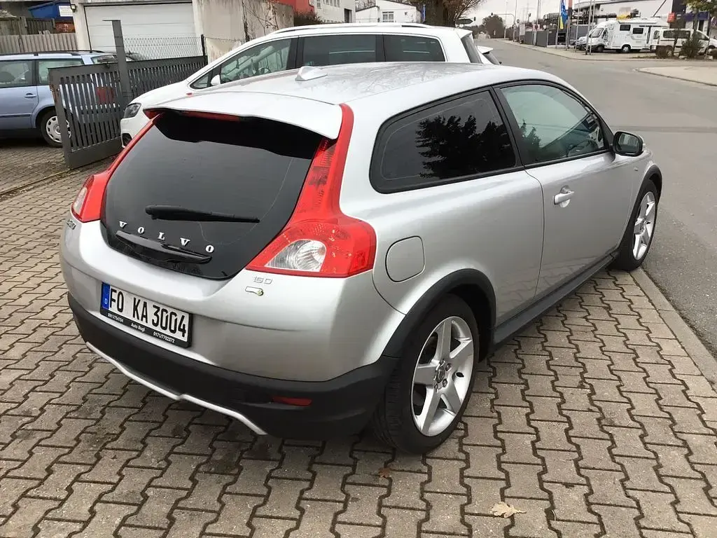 Gebraucht Volvo C30 Drive Kinetic 109 PS (80 kW) 2009 Silver metallic / metallic (metallic) Kleinwagen
