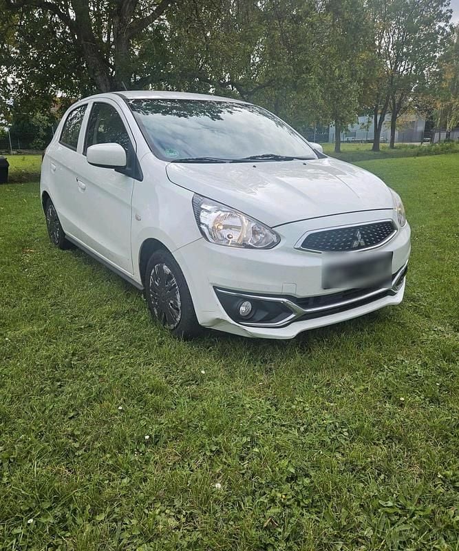 Weiß Gebraucht 2018 Mitsubishi Space Star Limousine | 3.750 € (Guter Preis) - Bild 1/4