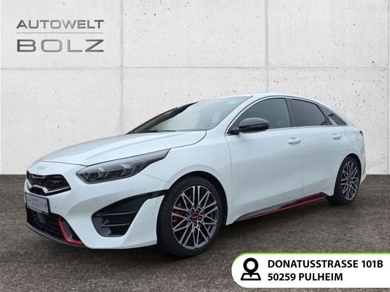 Weiß Gebraucht 2023 Kia ProCeed GT GT Kleinwagen | 23.490 € (Guter Preis) - Bild 1/4