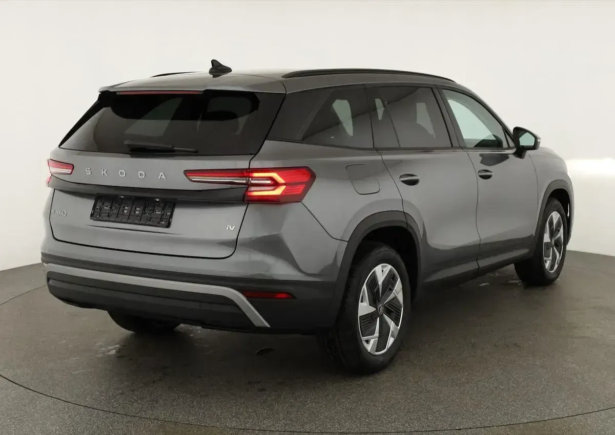 Neu Skoda Kodiaq Selection 204 PS (150 kW) 2026 Stahl grau SUV