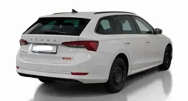 Gebraucht Skoda Octavia 150 PS (110 kW) 2023 Bila candy/candyweiss Kombi