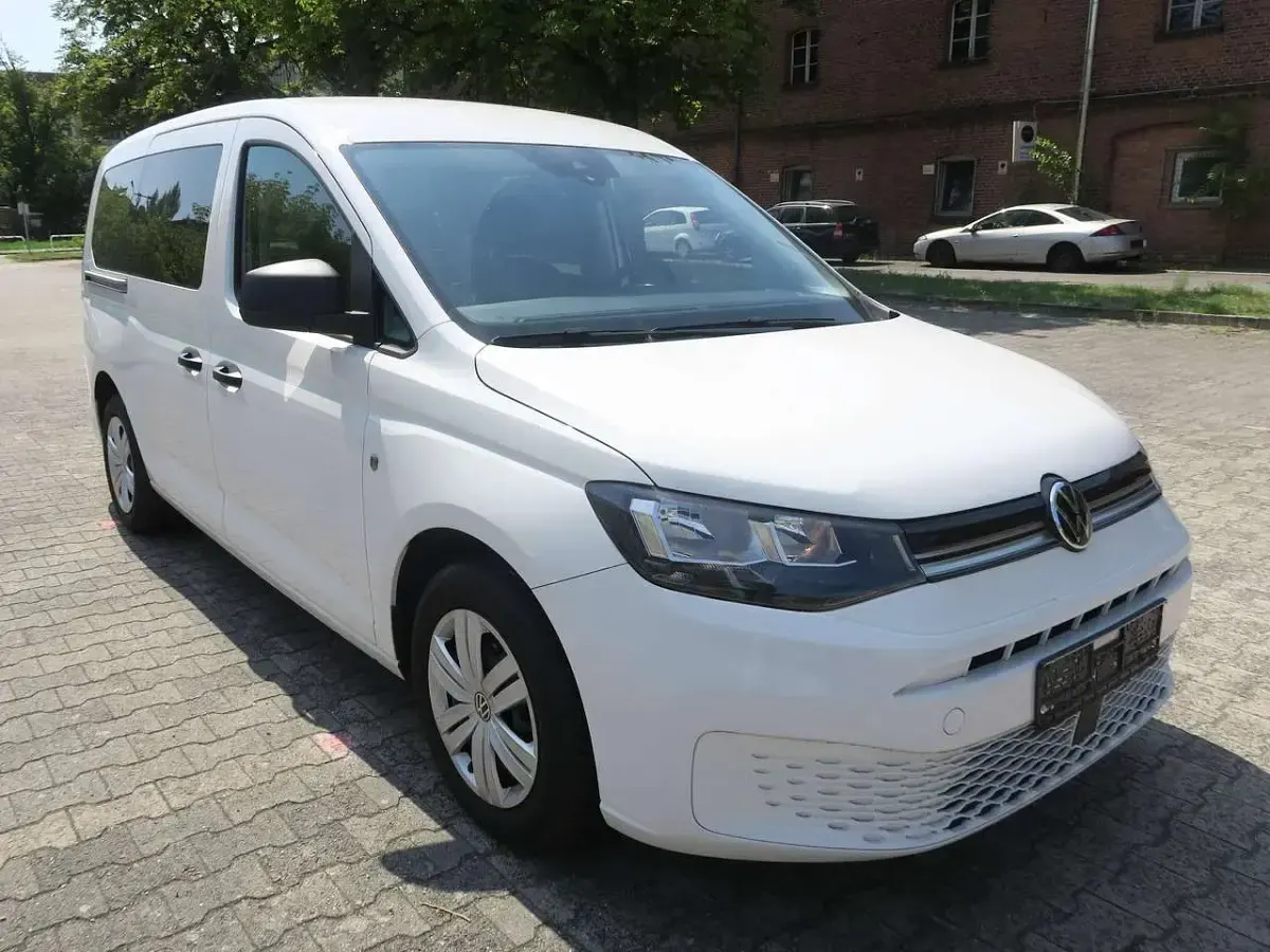 Gebraucht VW Caddy Maxi 102 PS (75 kW) 2024 Candyweiß Van / Kleinbus