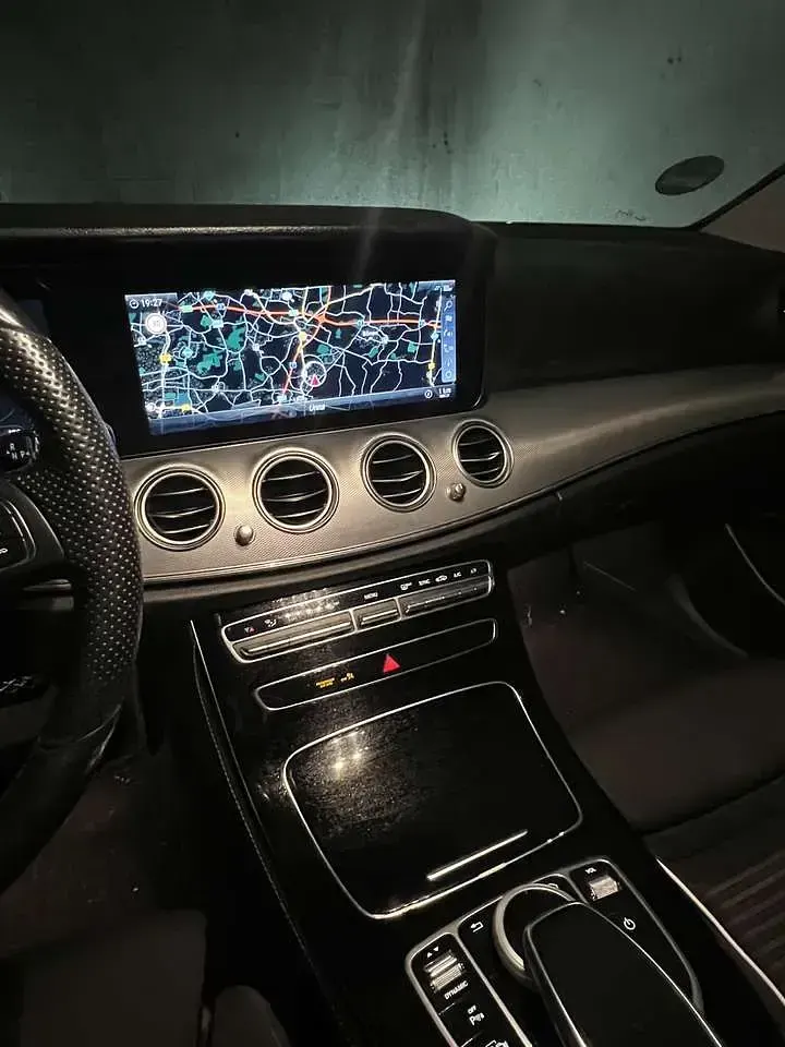 Gebraucht Mercedes E200 Avantgarde 150 PS (110 kW) 2017 Limousine