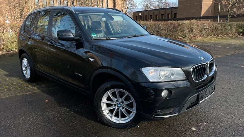 Schwarz Gebraucht 2011 BMW X3 Sport Line SUV | 8.300 € (Teuer) - Bild 1/4