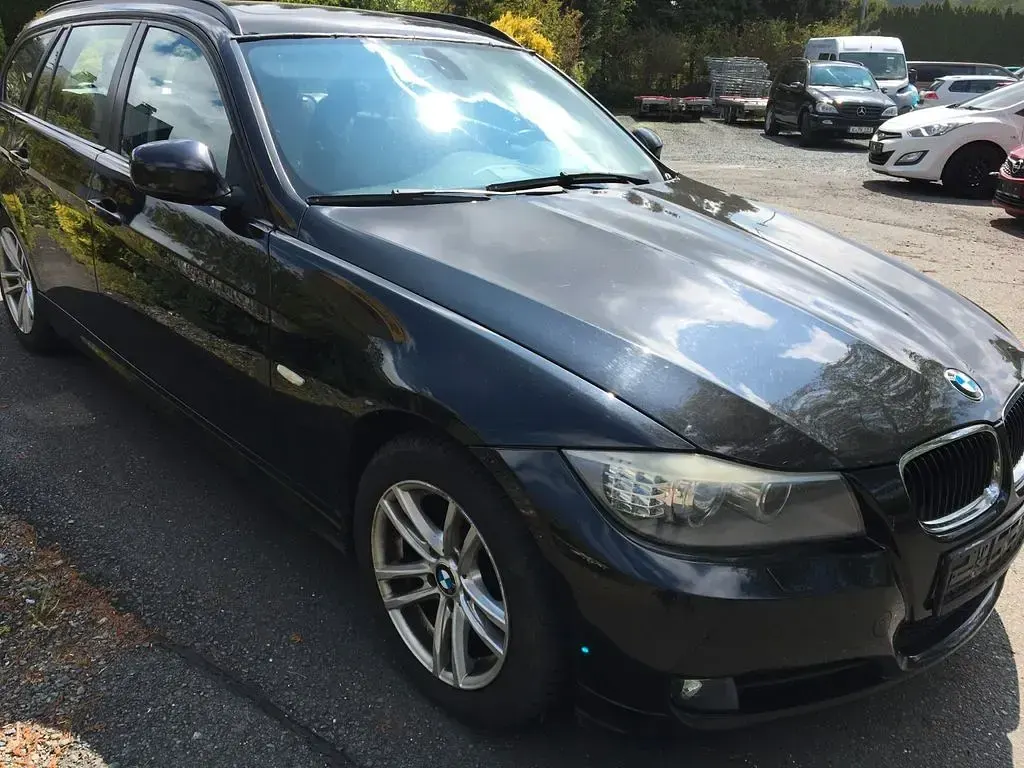Używany BMW 320 Efficient Dynamics 163 KM (119 kW) 2012 Czarny Kombi