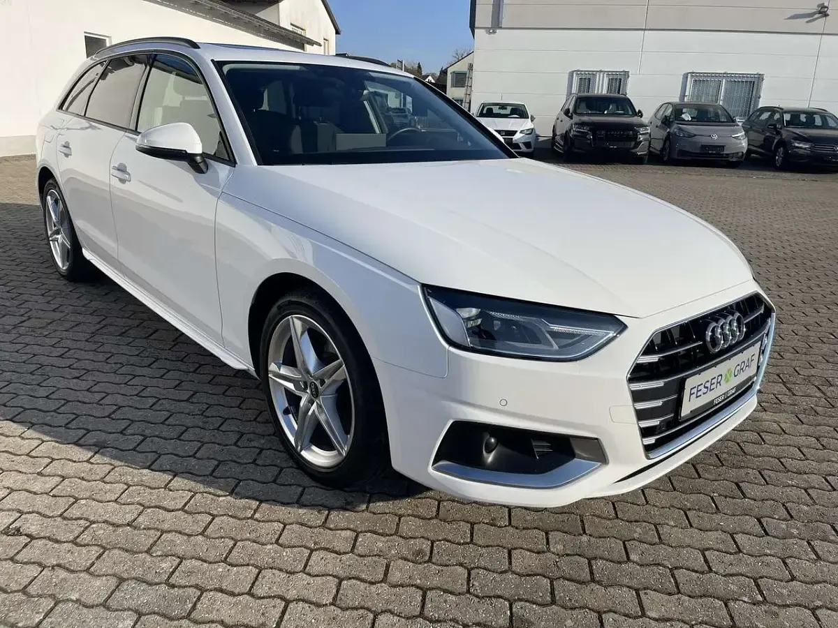 Gebraucht Audi A4 Advanced Plus 150 PS (110 kW) 2022 Weiß Kombi