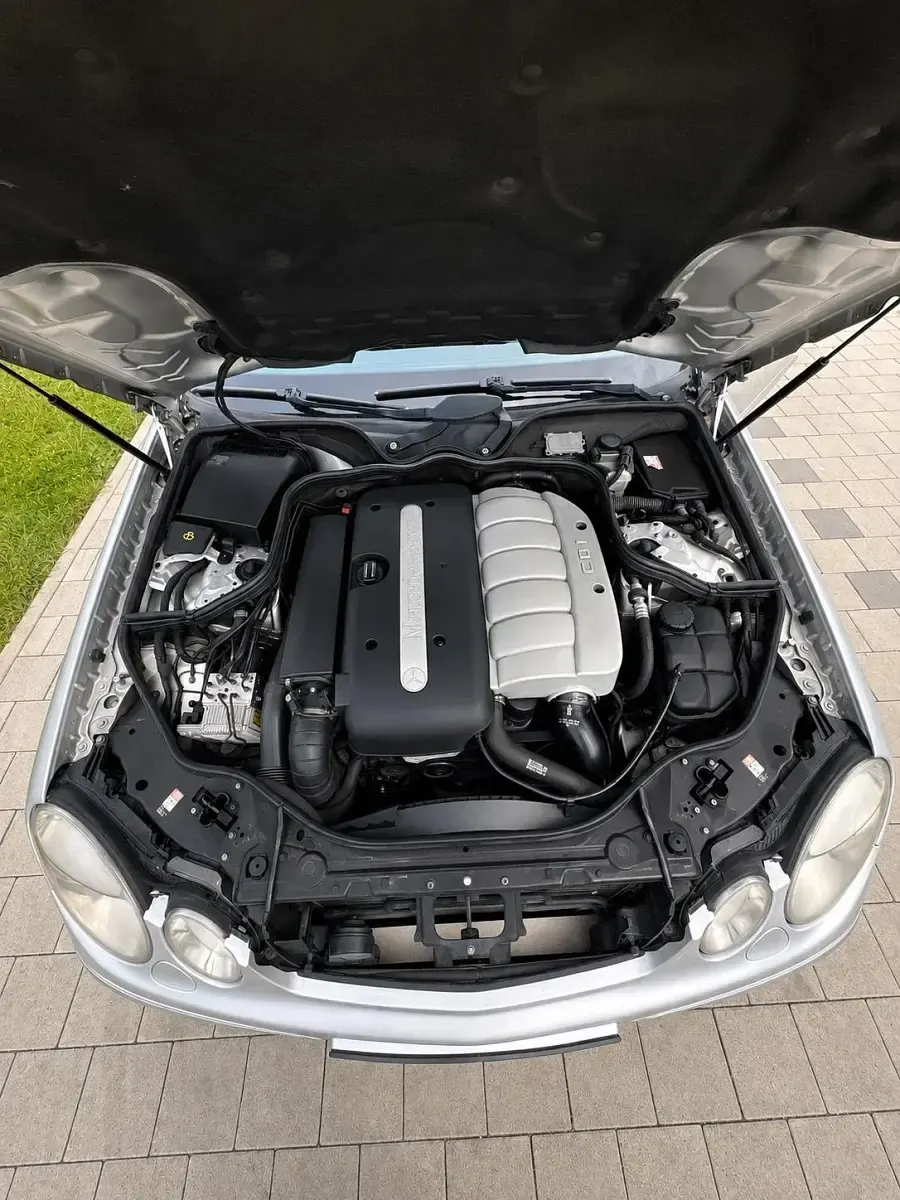 Gebraucht Mercedes E270 Avantgarde 177 PS (130 kW) 2003 Silber Limousine