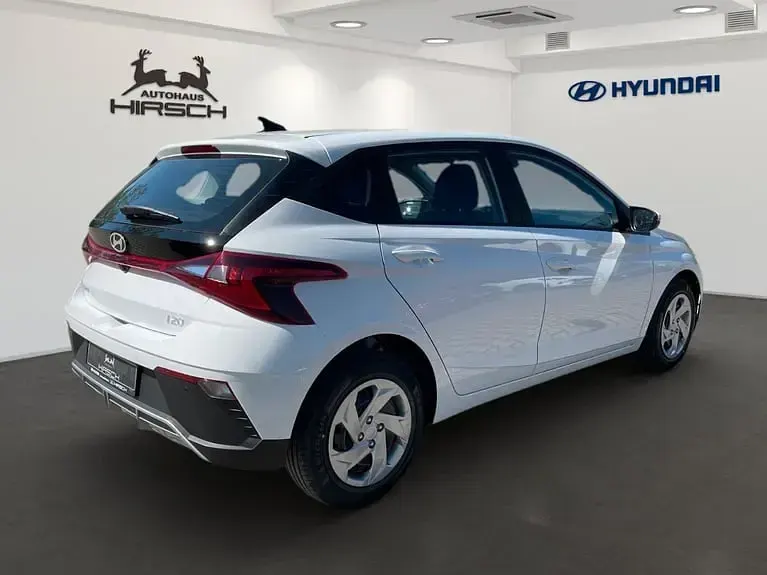 Neu Hyundai i20 Select 79 PS (58 kW) 2025 Atlas white Kleinwagen