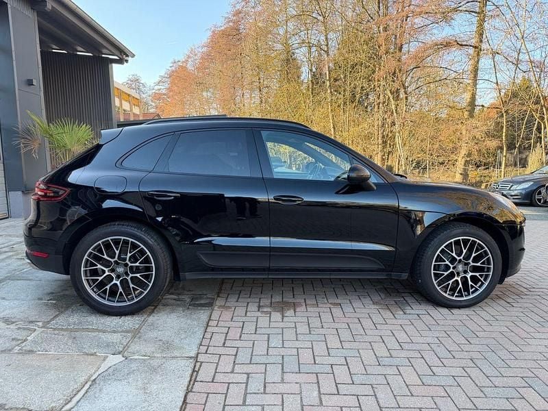 Gebraucht Porsche Macan 252 PS (185 kW) 2018 Schwarz SUV