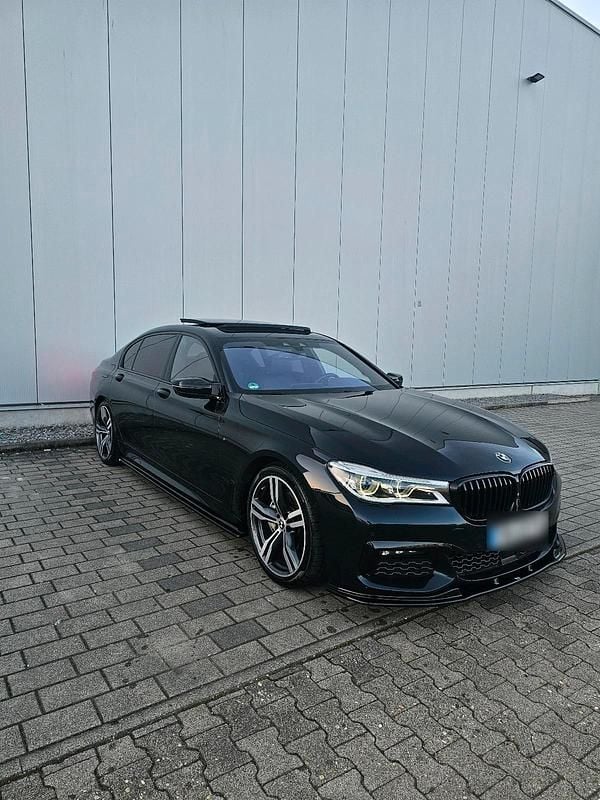 Gebraucht BMW 740L 326 PS (239 kW) 2018 Schwarz Limousine