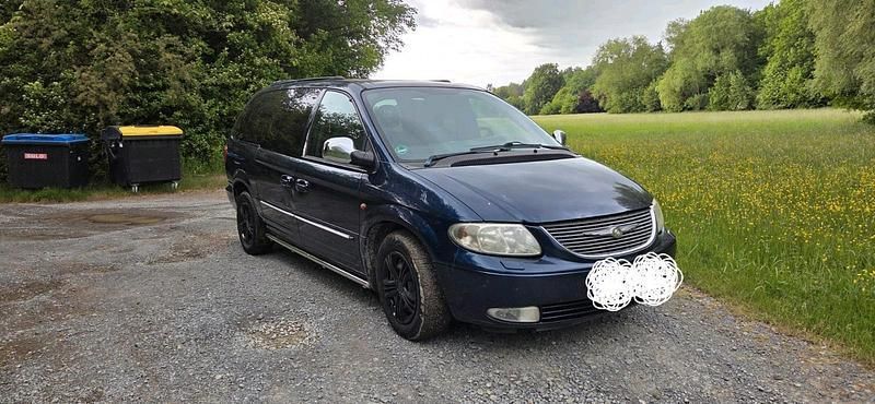 Blau Gebraucht 2004 Chrysler Grand Voyager Van / Kleinbus | 1.500 € (Fairer Preis) - Bild 1/4