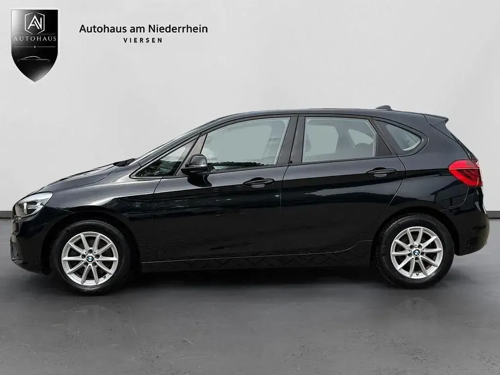 Używany BMW 218 Active Tourer 136 KM (100 kW) 2016 Czarny Minivan
