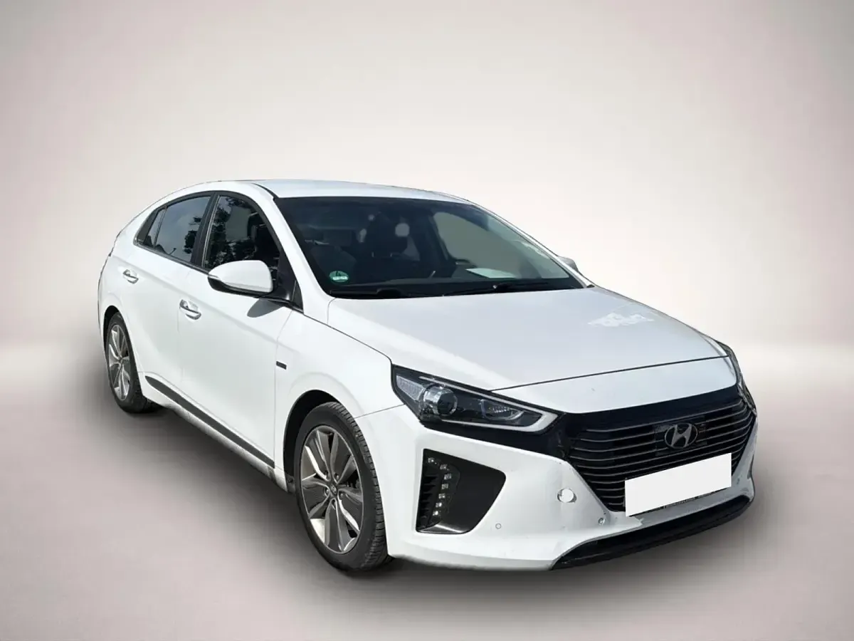 Gebraucht Hyundai Ioniq Premium 141 PS (103 kW) 2016 Manufacturer Kleinwagen