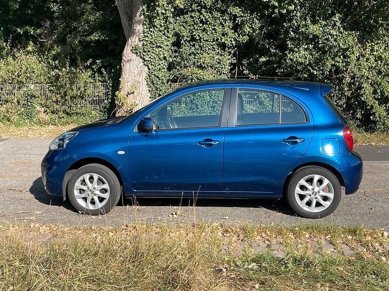 Gebraucht Nissan Micra 80 PS (58 kW) 2016 Blau Kleinwagen
