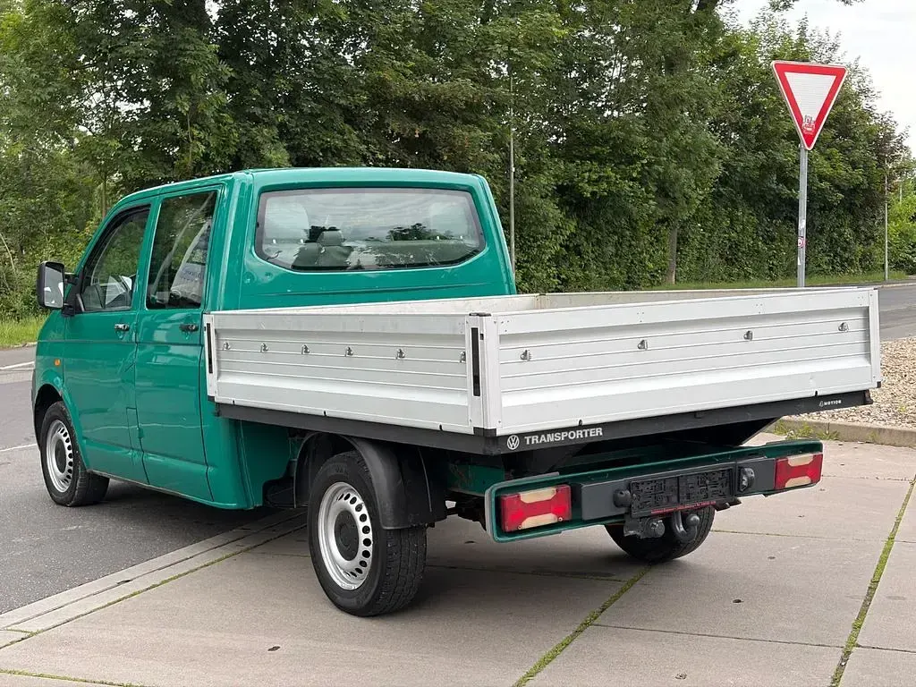 Gebraucht VW Transporter 131 PS (96 kW) 2004 Grün Van