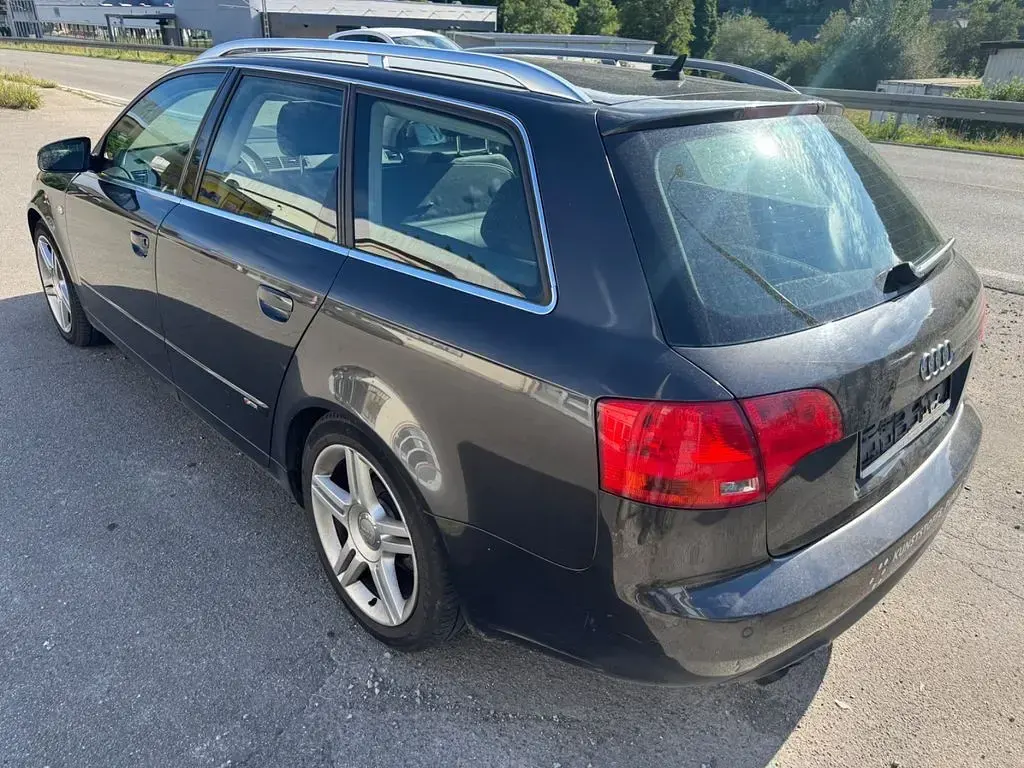 Gebraucht Audi A4 S-Line 140 PS (102 kW) 2007 Grau Kombi