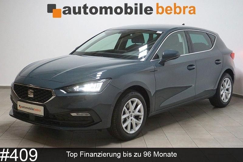 Fjord blau Gebraucht 2025 Seat Leon Style Limousine | 19.990 € (Superpreis) - Bild 1/4