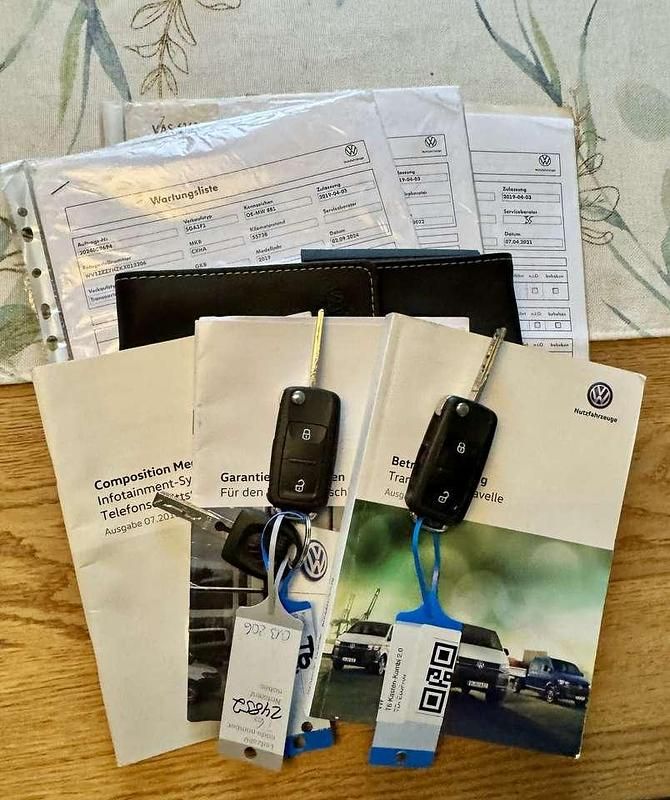 Second-hand VW Transporter 150 CP (110 kW) 2019 Verde Van