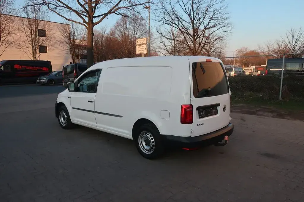 Usata VW Caddy 102 CV (75 kW) 2018 Bianco Monovolume