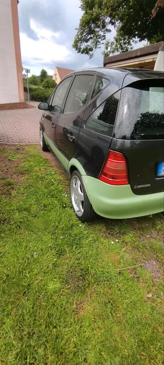 Gebraucht Mercedes A160 101 PS (74 kW) 1998 Schwarz Kleinwagen