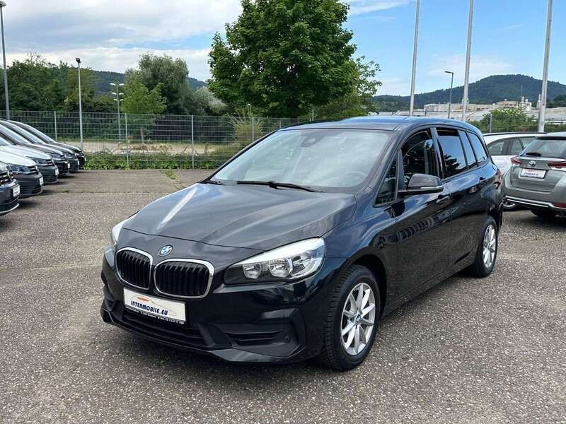 Black sapphire metallic Gebraucht 2021 BMW 216 Gran Tourer Van / Kleinbus | 13.685 € (Fairer Preis) - Bild 1/4