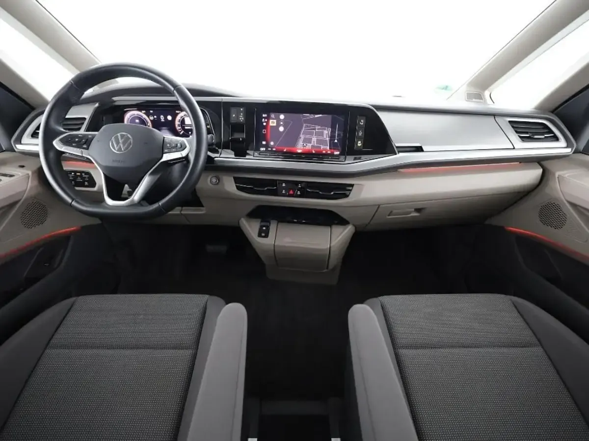 Używany VW Multivan Life 150 KM (110 kW) 2025 Minivan