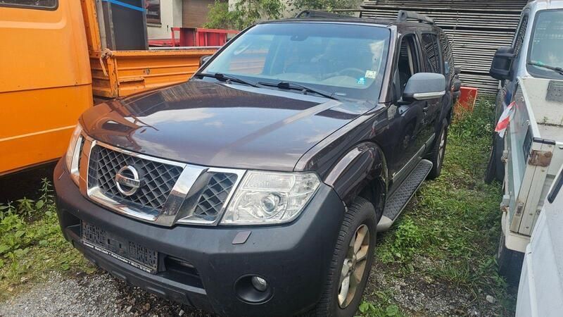 Schwarz Gebraucht 2010 Nissan Pathfinder SUV | 3.999 € - Bild 1/4